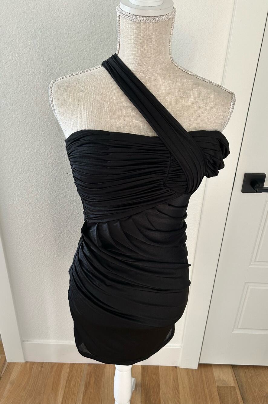 Zio One Shoulder Little Black Mini Dress - S